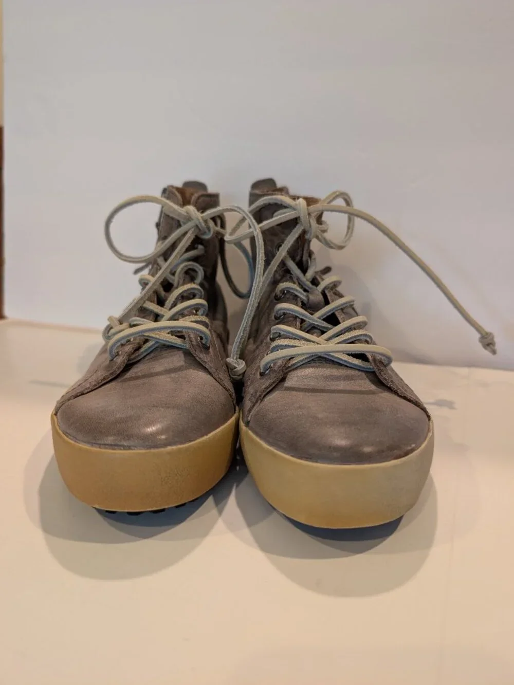 Blackstone Womens Grey Distressed Leather High Top Zip Sneakers US 8.5 EU 39